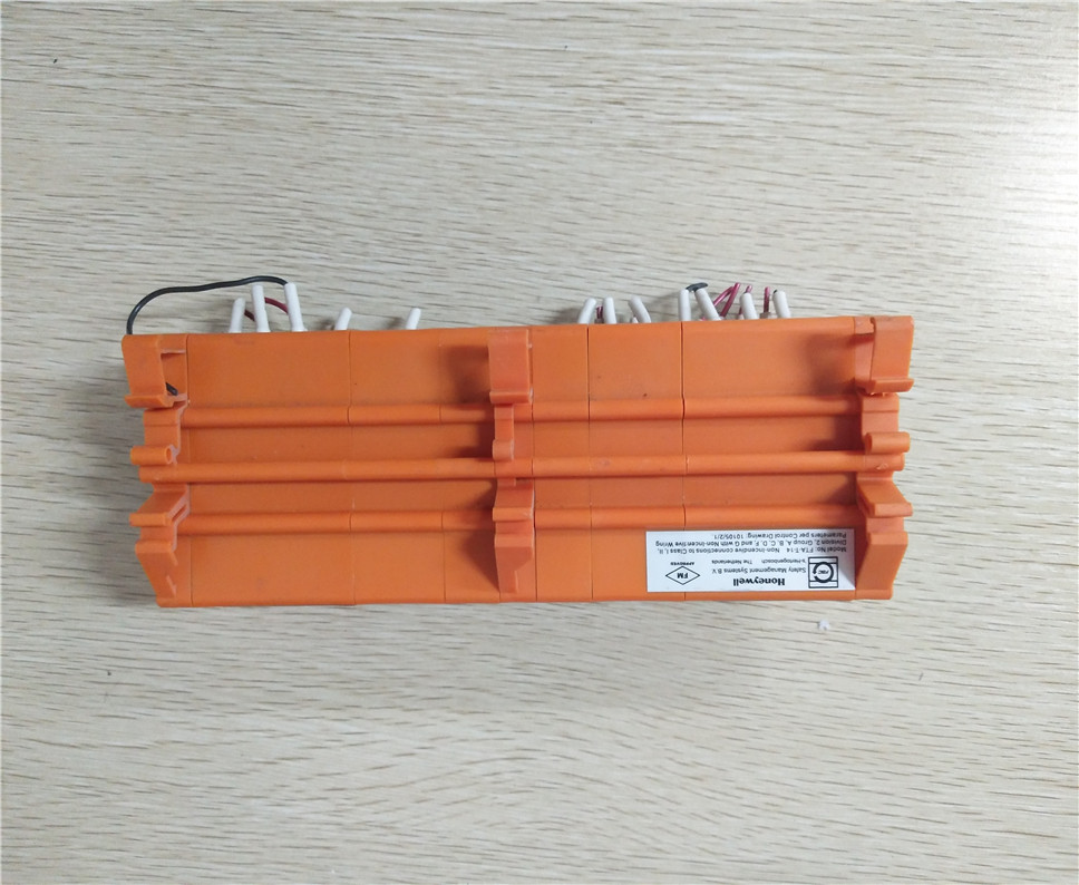 HONEYWELL FTA-1404  analog module