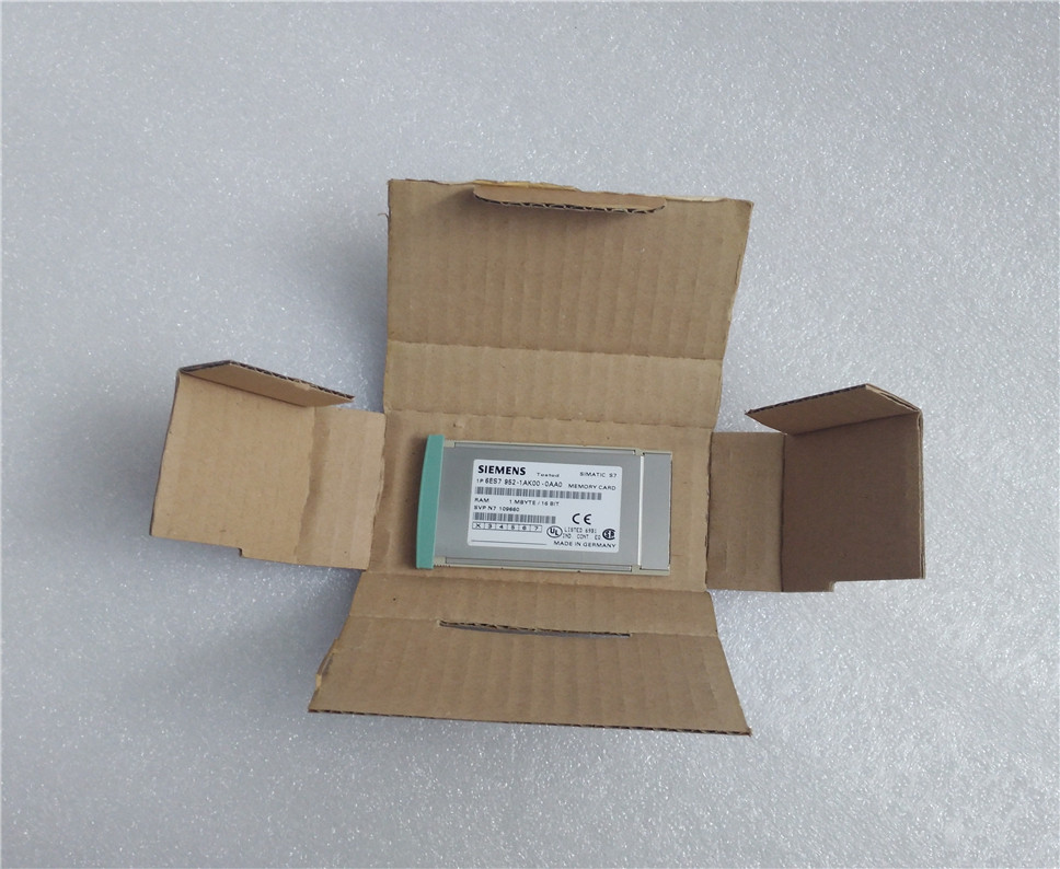 SIEMENS 6ES7952-1AK00-0AA0 Module