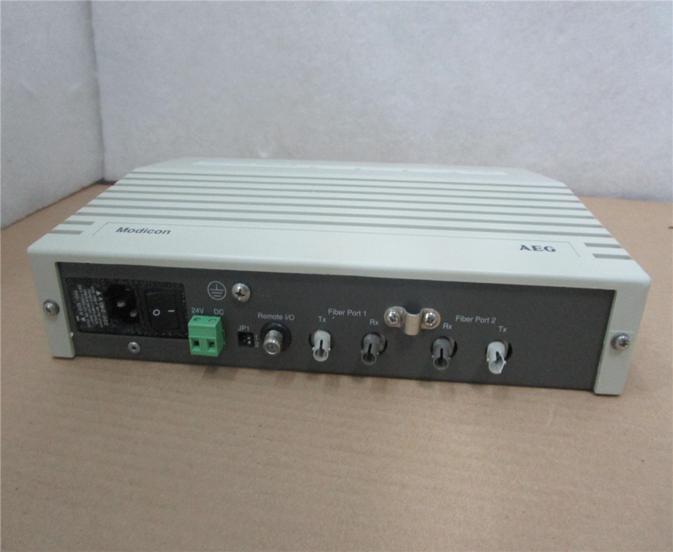 SCHNEIDER 490NRP95400 Module