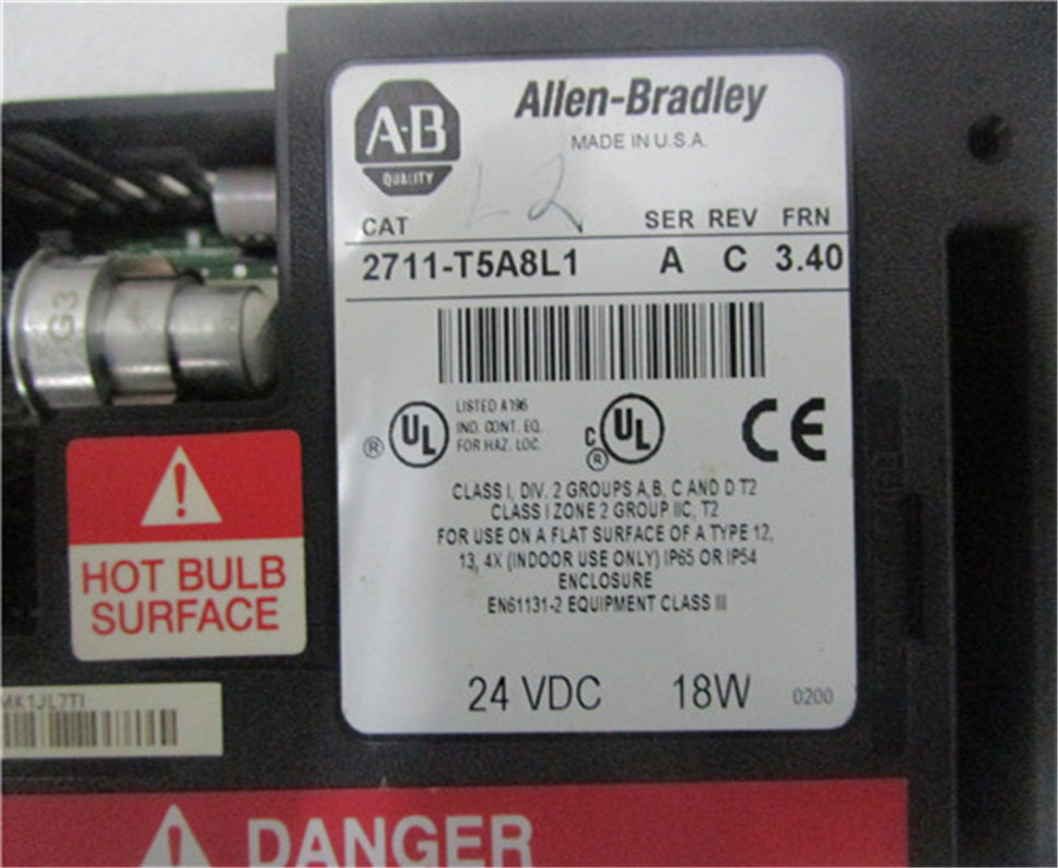 Allen Bradley 2711-t5a8l1 Module